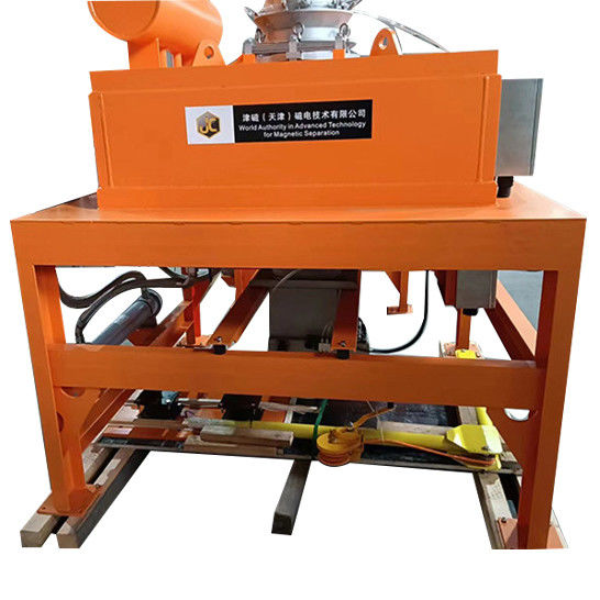 Separator besi magnetik yang digantung adalah tahan lama 380V Jenis pembersih diri